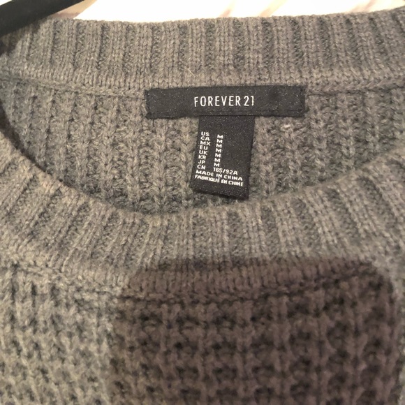 Gray cropped sweater - Picture 3 of 3
